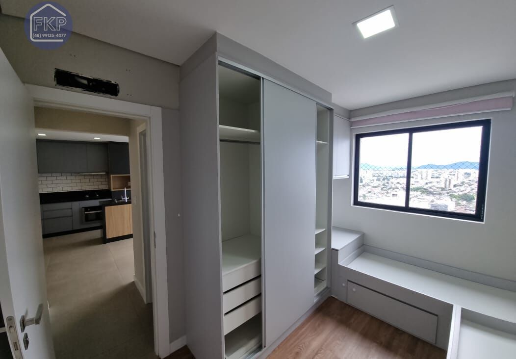 Apartamento à venda com 2 quartos, 72m² - Foto 9