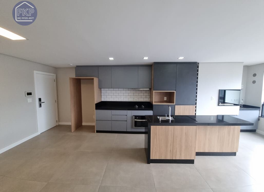 Apartamento à venda com 2 quartos, 72m² - Foto 1