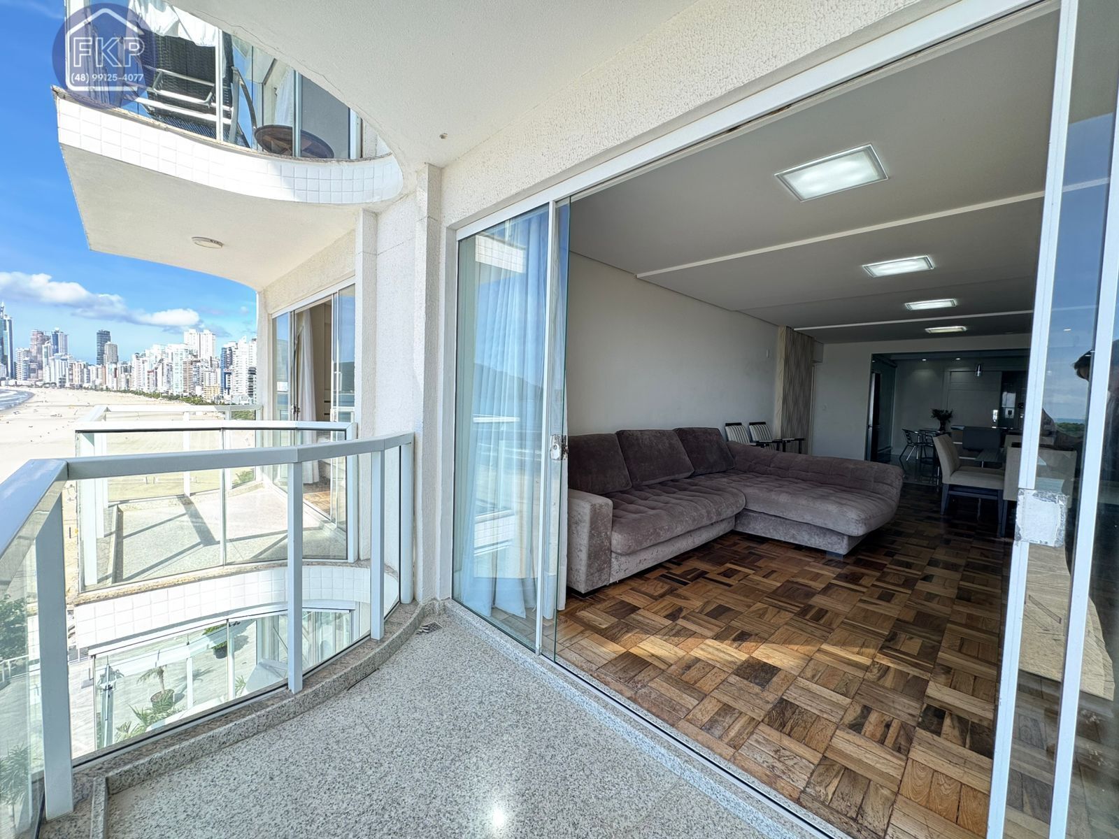 Apartamento para alugar com 3 quartos, 182m² - Foto 2