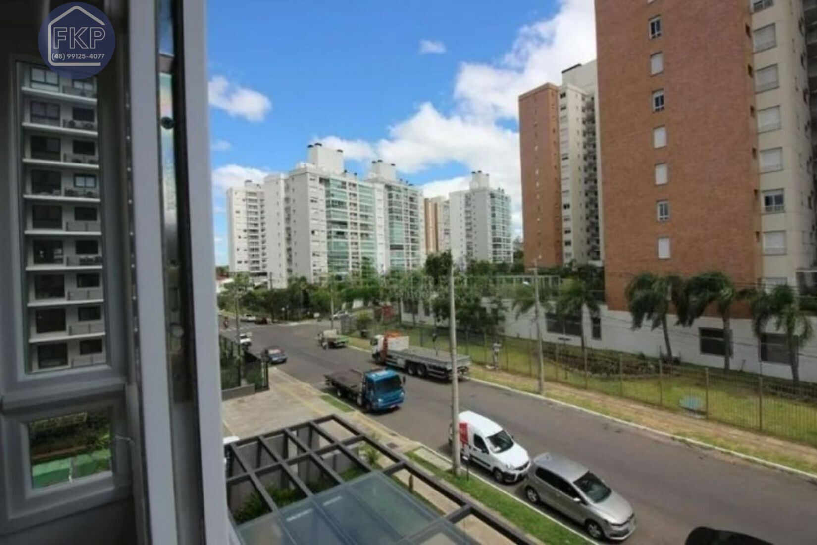 Apartamento à venda com 3 quartos, 94m² - Foto 3