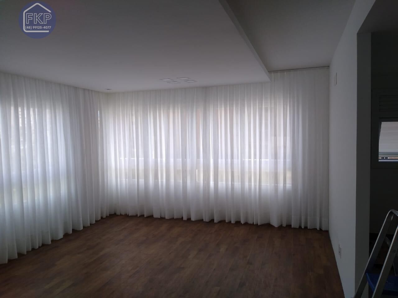 Apartamento à venda com 3 quartos, 94m² - Foto 2