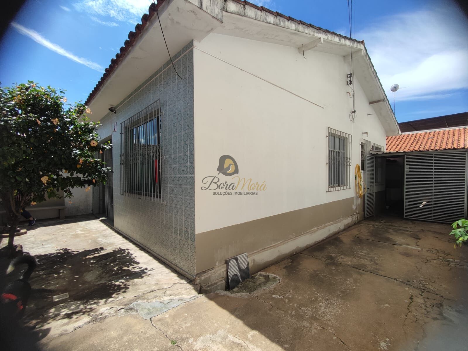 Casa à venda no bairro Centro em Divinópolis/MG
