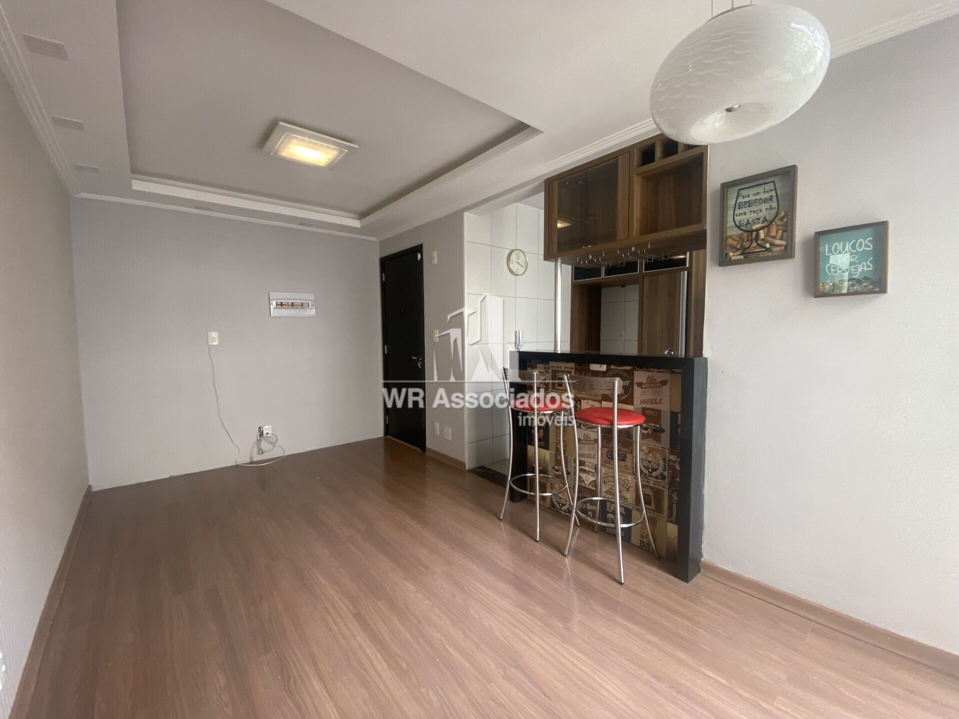 Apartamento à venda com 2 quartos, 82m² - Foto 3