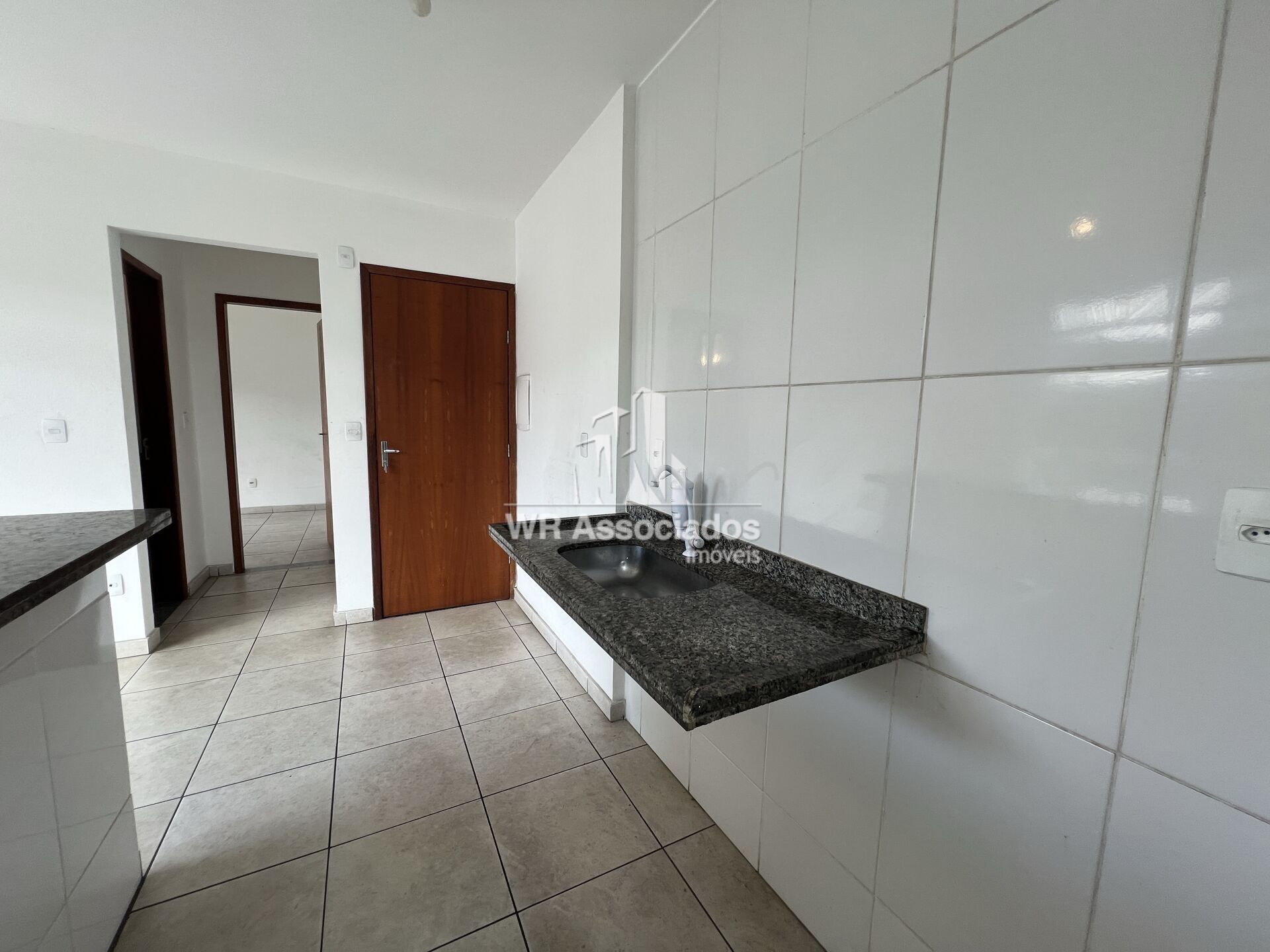 Apartamento para alugar com 1 quarto, 48m² - Foto 2