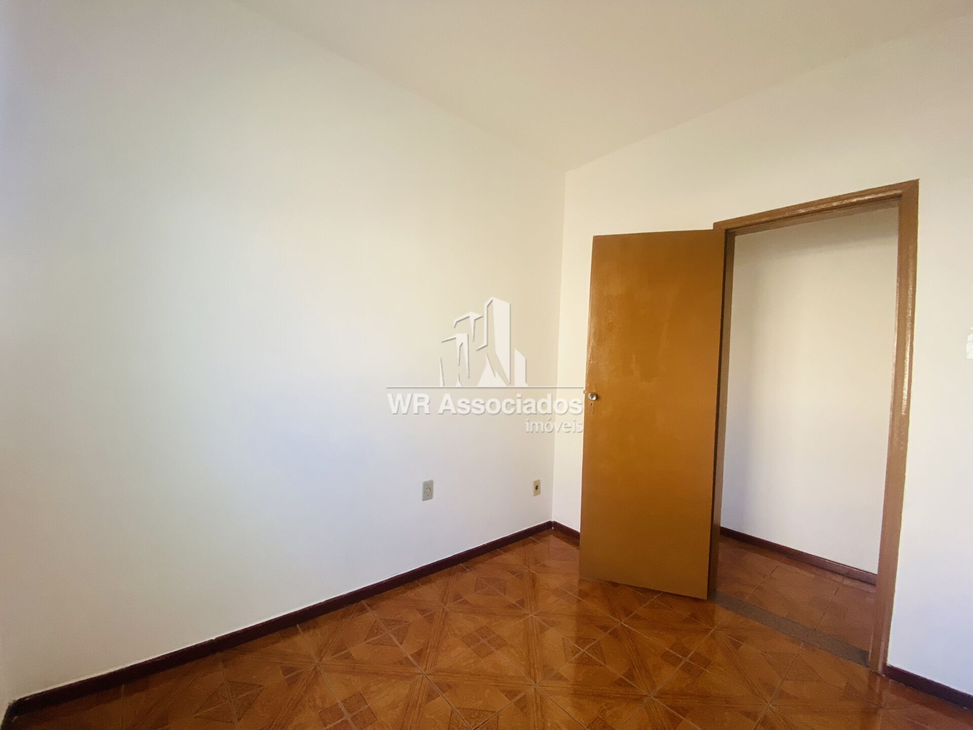 Casa para alugar com 4 quartos, 146m² - Foto 11