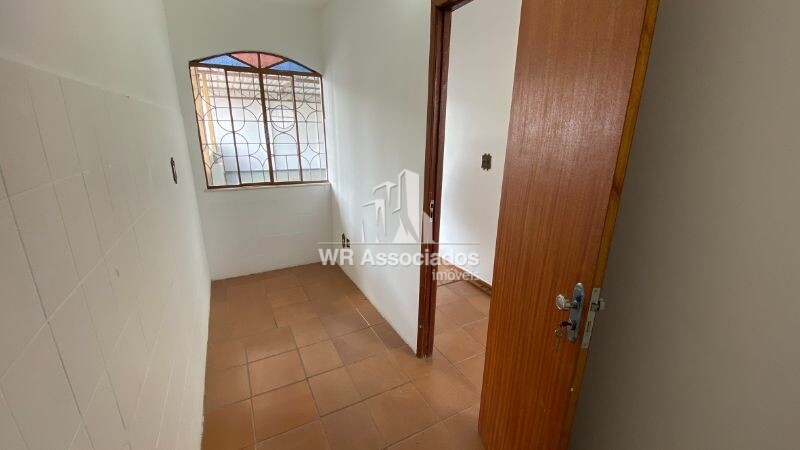 Casa à venda com 4 quartos, 480m² - Foto 19