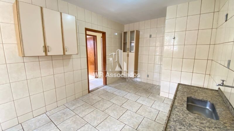 Apartamento à venda com 2 quartos, 75m² - Foto 12