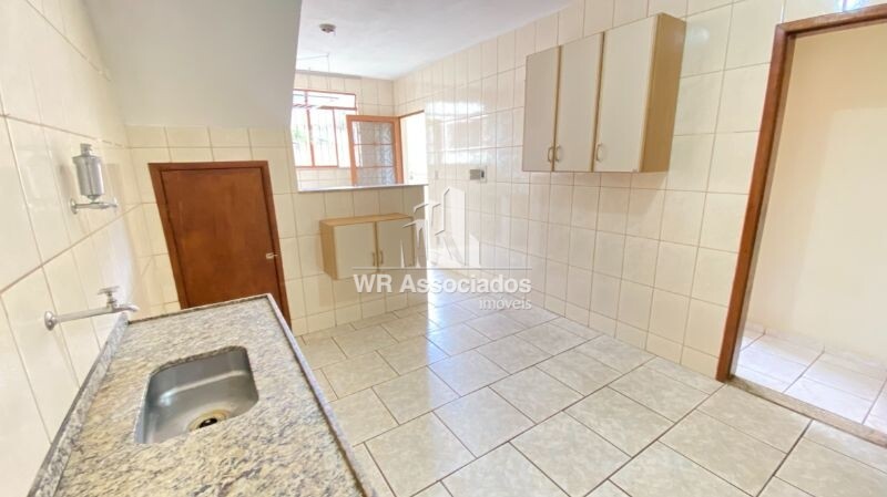 Apartamento à venda com 2 quartos, 75m² - Foto 11