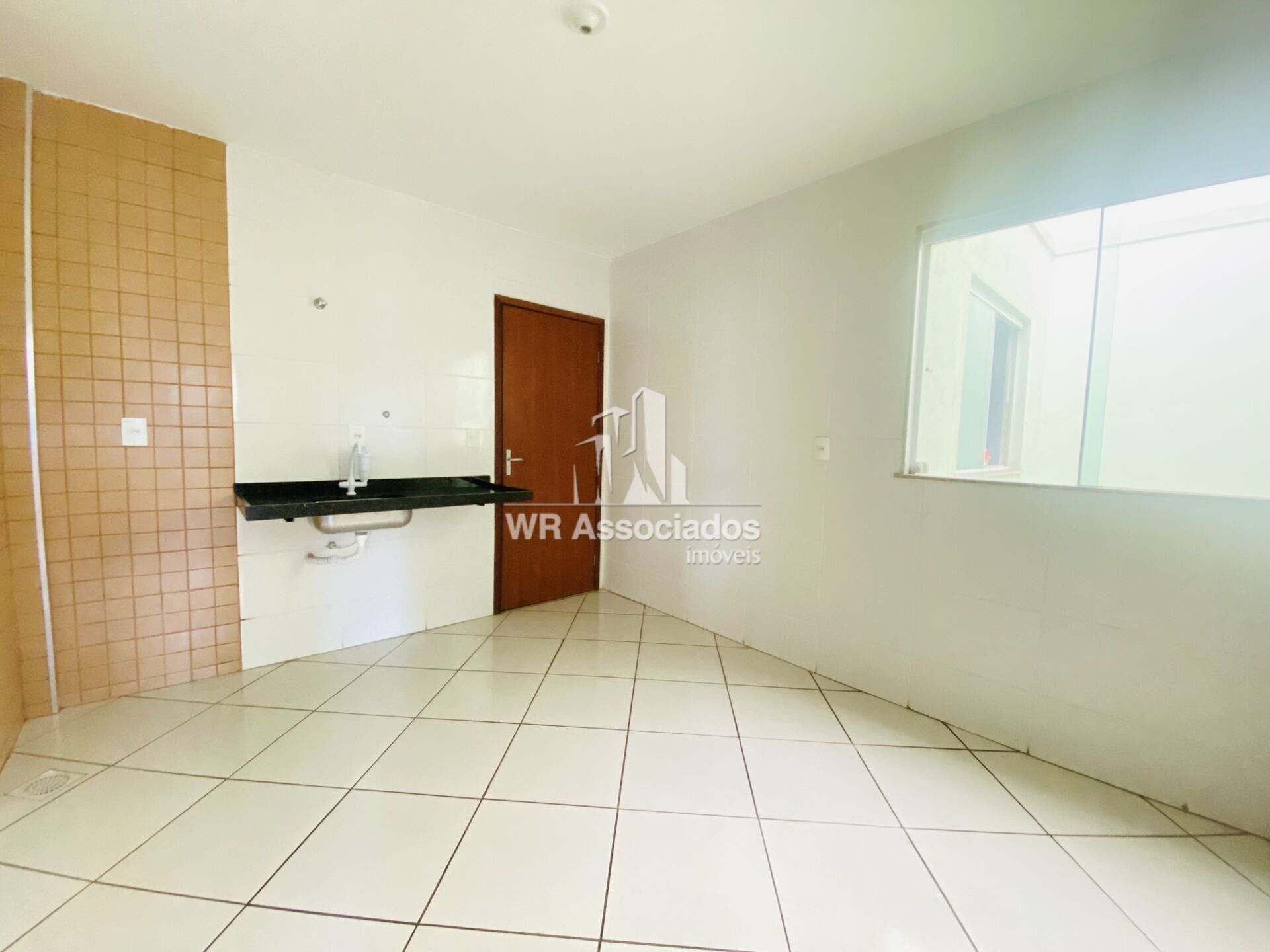 Apartamento para alugar com 2 quartos, 106m² - Foto 10