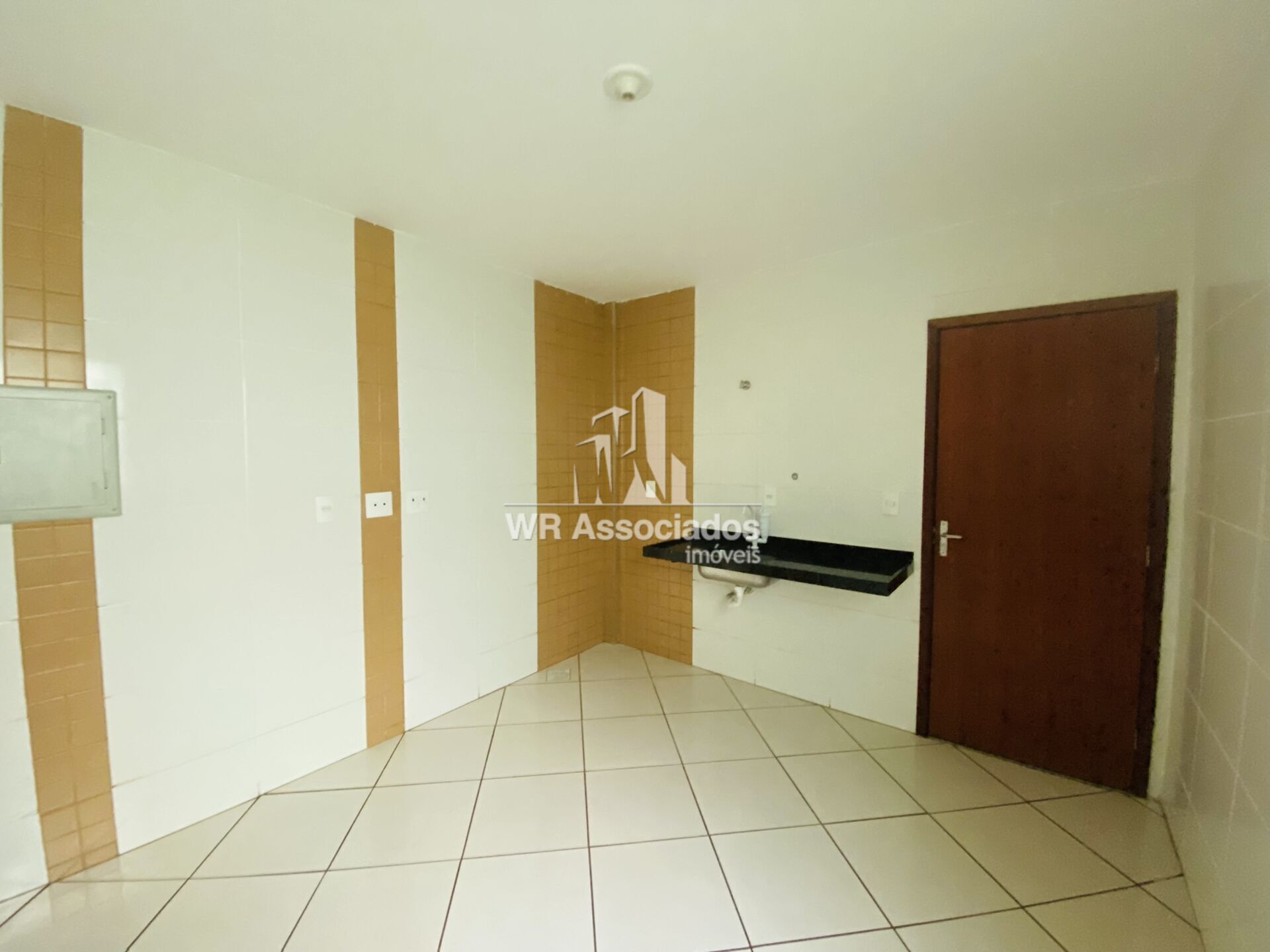 Apartamento para alugar com 2 quartos, 106m² - Foto 11