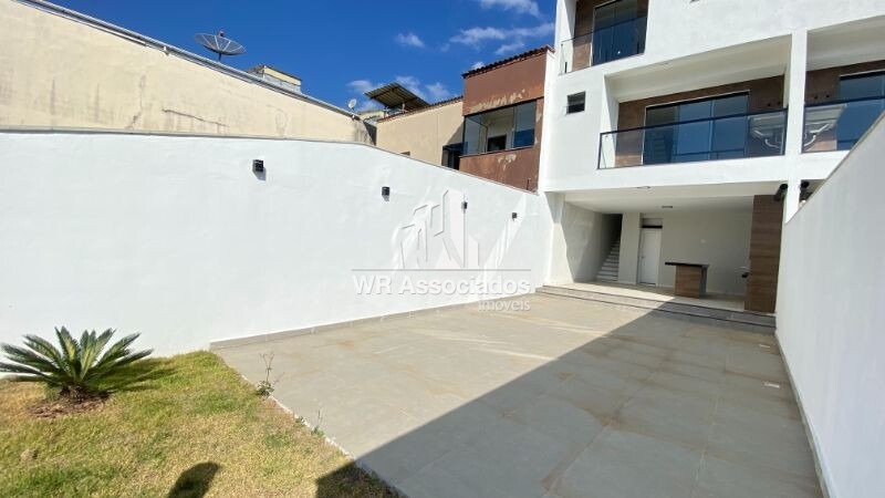 Casa à venda com 3 quartos, 230m² - Foto 24