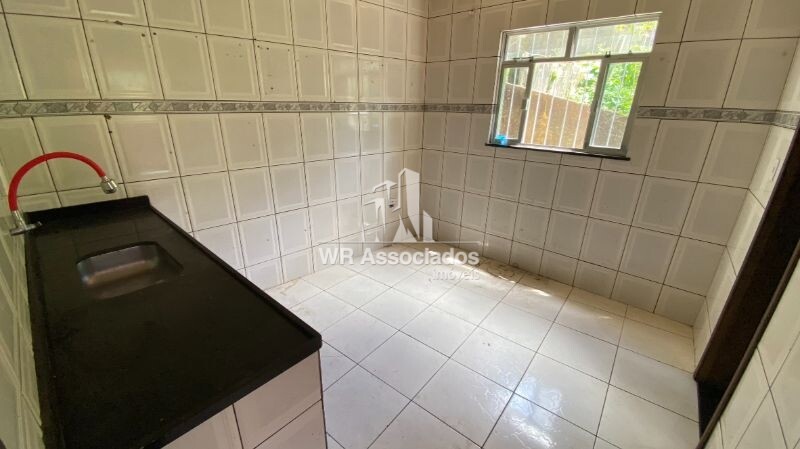 Casa à venda com 2 quartos, 49m² - Foto 3