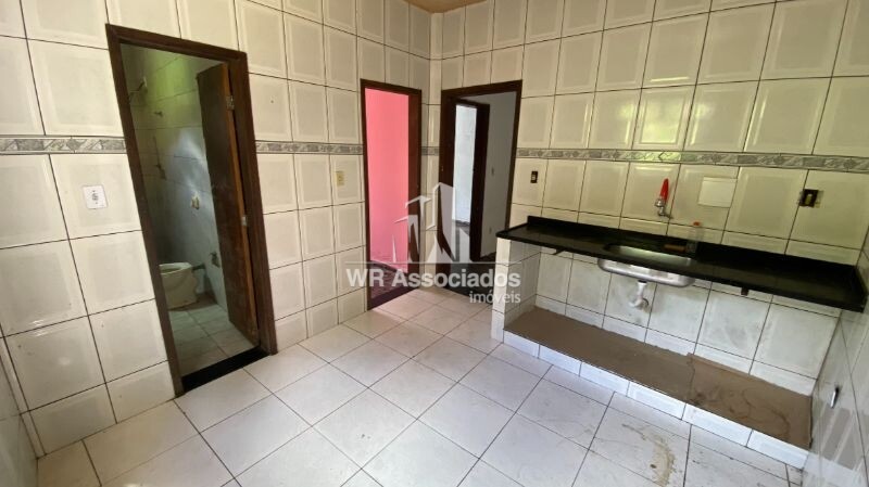 Casa à venda com 2 quartos, 49m² - Foto 4