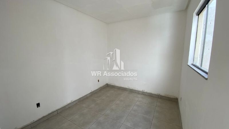 Casa à venda com 2 quartos, 120m² - Foto 11