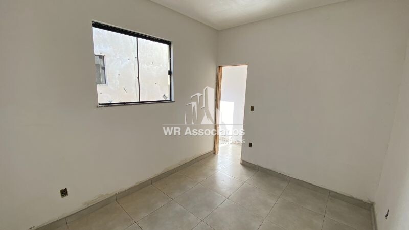 Casa à venda com 2 quartos, 120m² - Foto 12