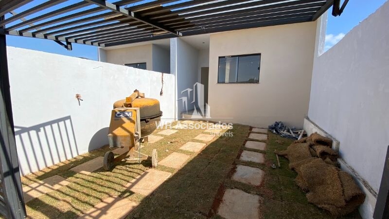 Casa à venda com 2 quartos, 120m² - Foto 3