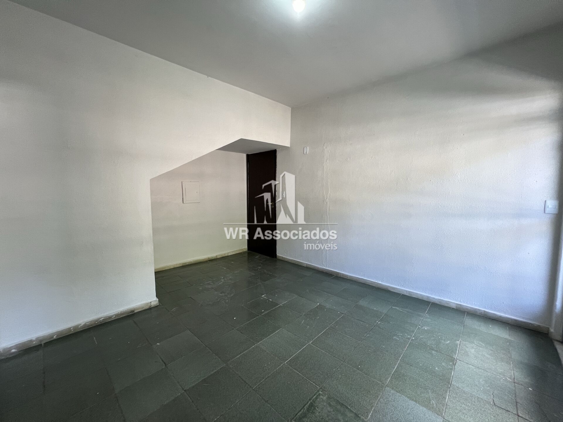 Apartamento para alugar com 2 quartos, 80m² - Foto 3