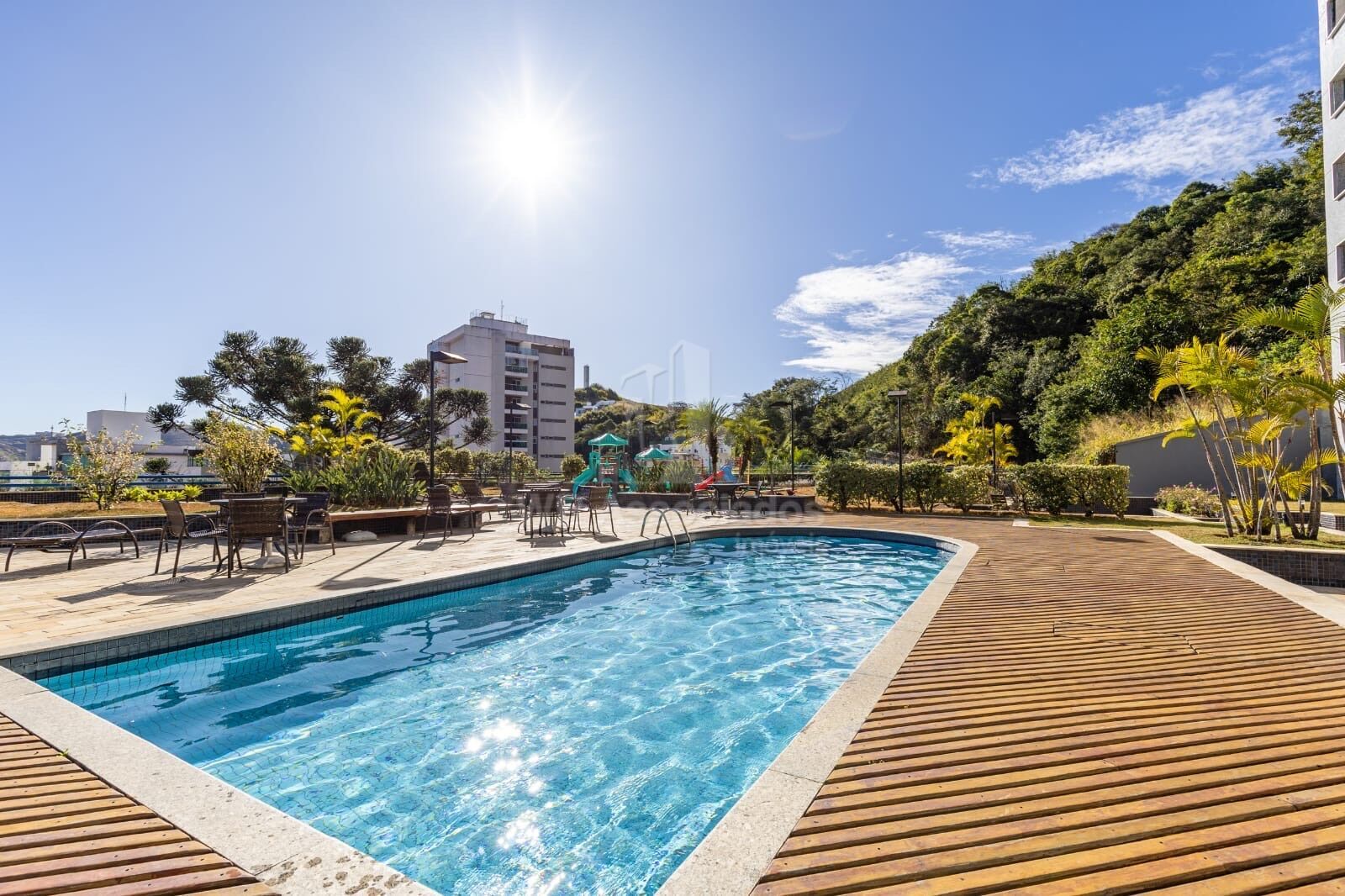 Apartamento, 3 quartos, 210 m² - Foto 2