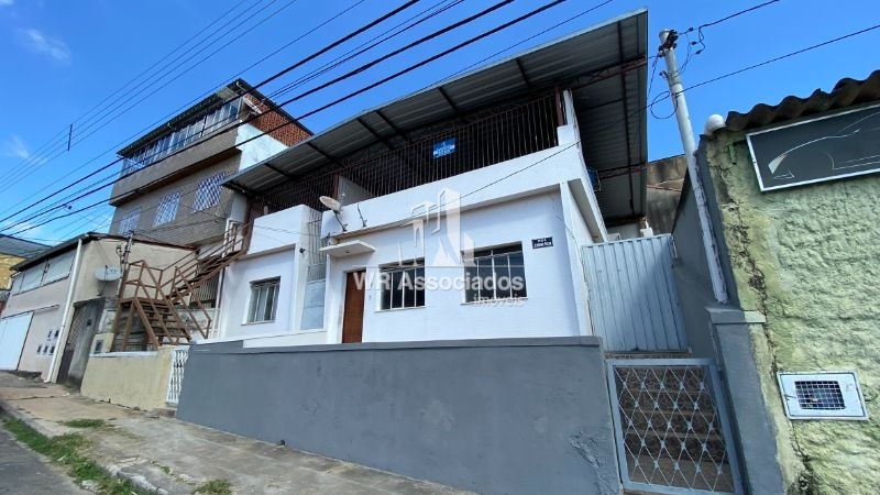 Casa à venda com 2 quartos, 119m² - Foto 1