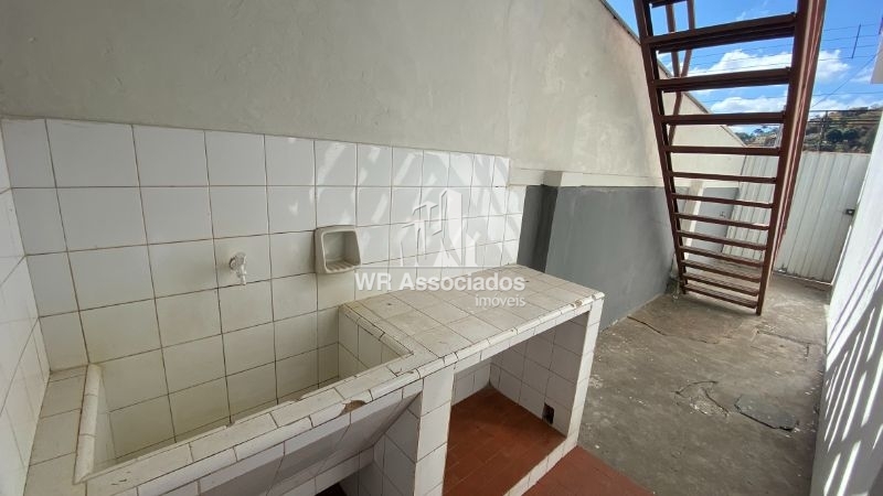 Casa à venda com 2 quartos, 119m² - Foto 13