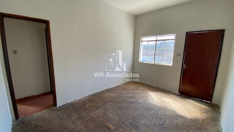 Casa à venda com 2 quartos, 119m² - Foto 4