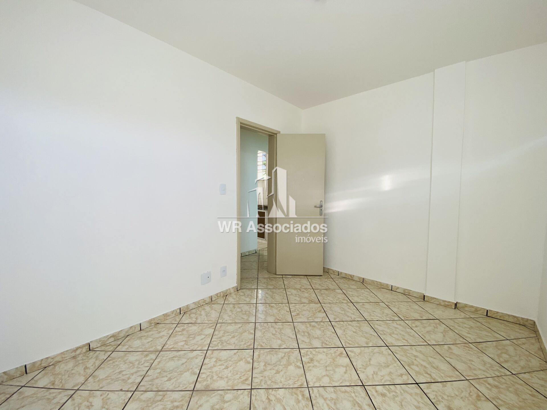 Apartamento para alugar com 2 quartos, 71m² - Foto 6