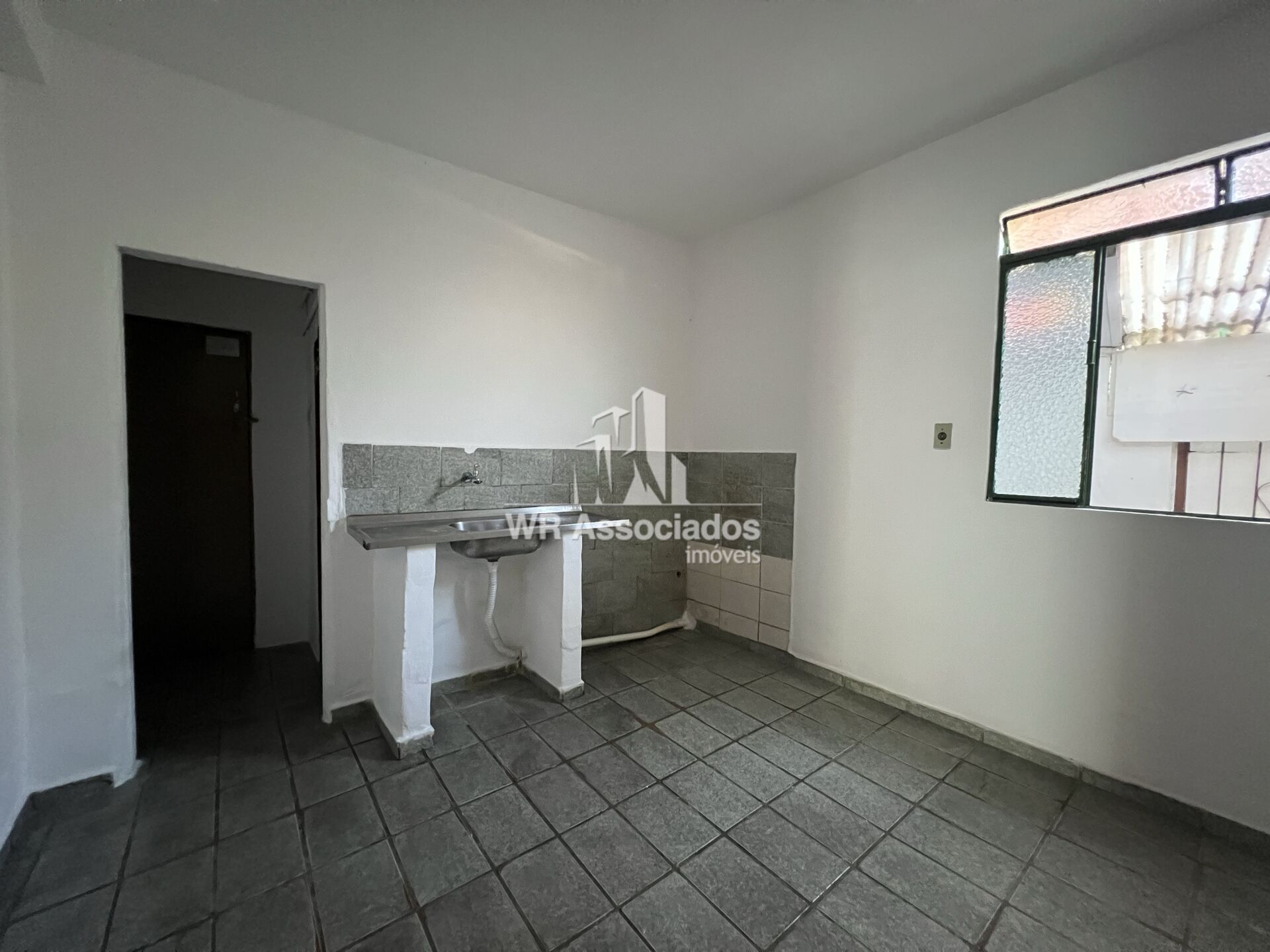 Casa para alugar com 1 quarto, 65m² - Foto 10