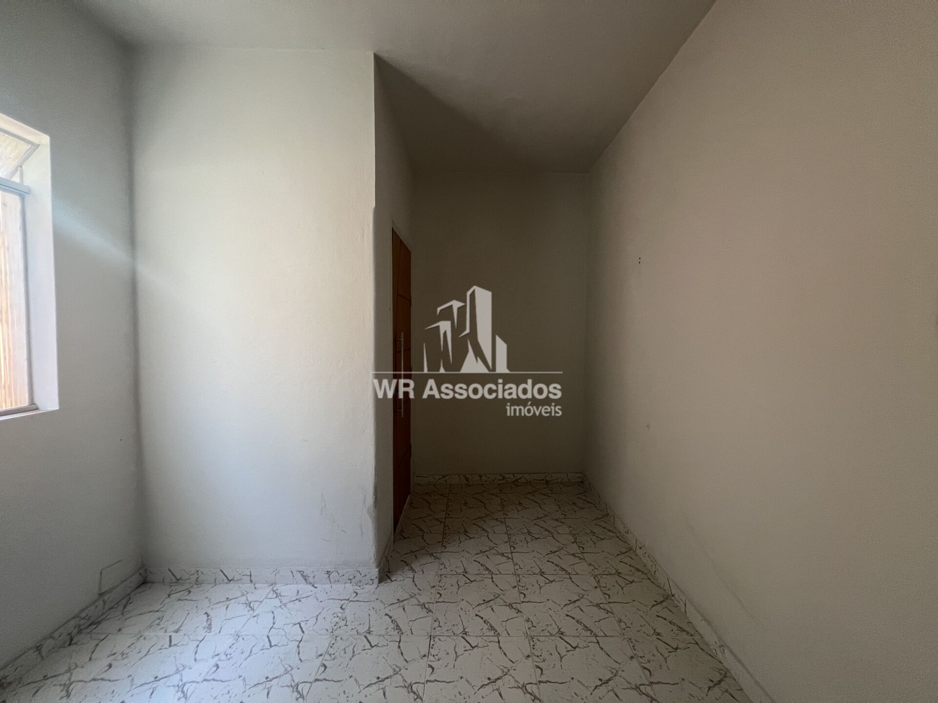 Casa para alugar com 2 quartos, 62m² - Foto 1
