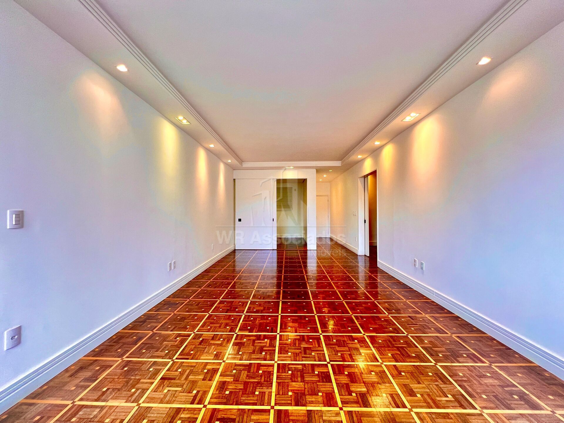 Apartamento, 3 quartos, 186 m² - Foto 2
