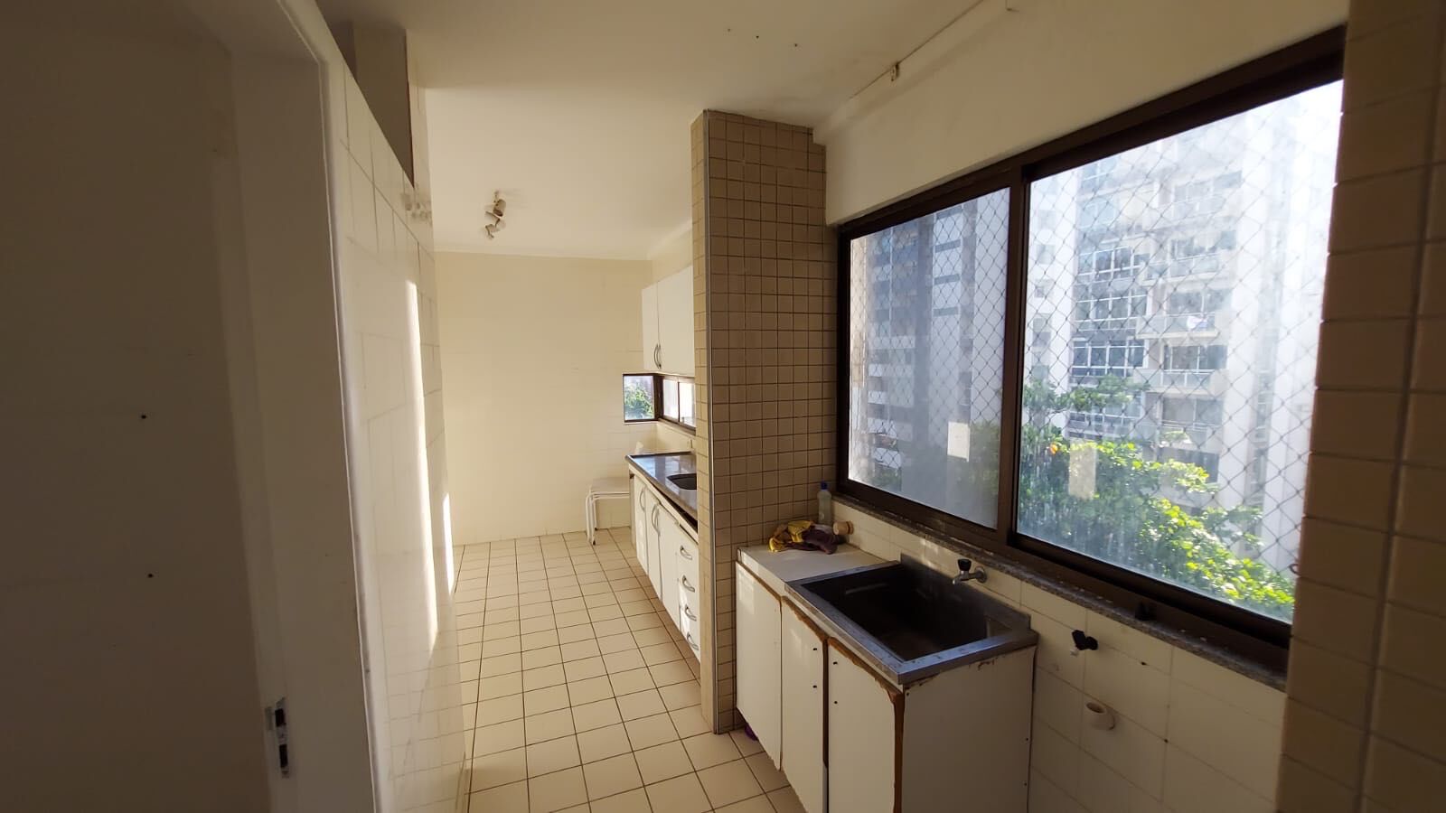 Apartamento à venda com 3 quartos, 112m² - Foto 14