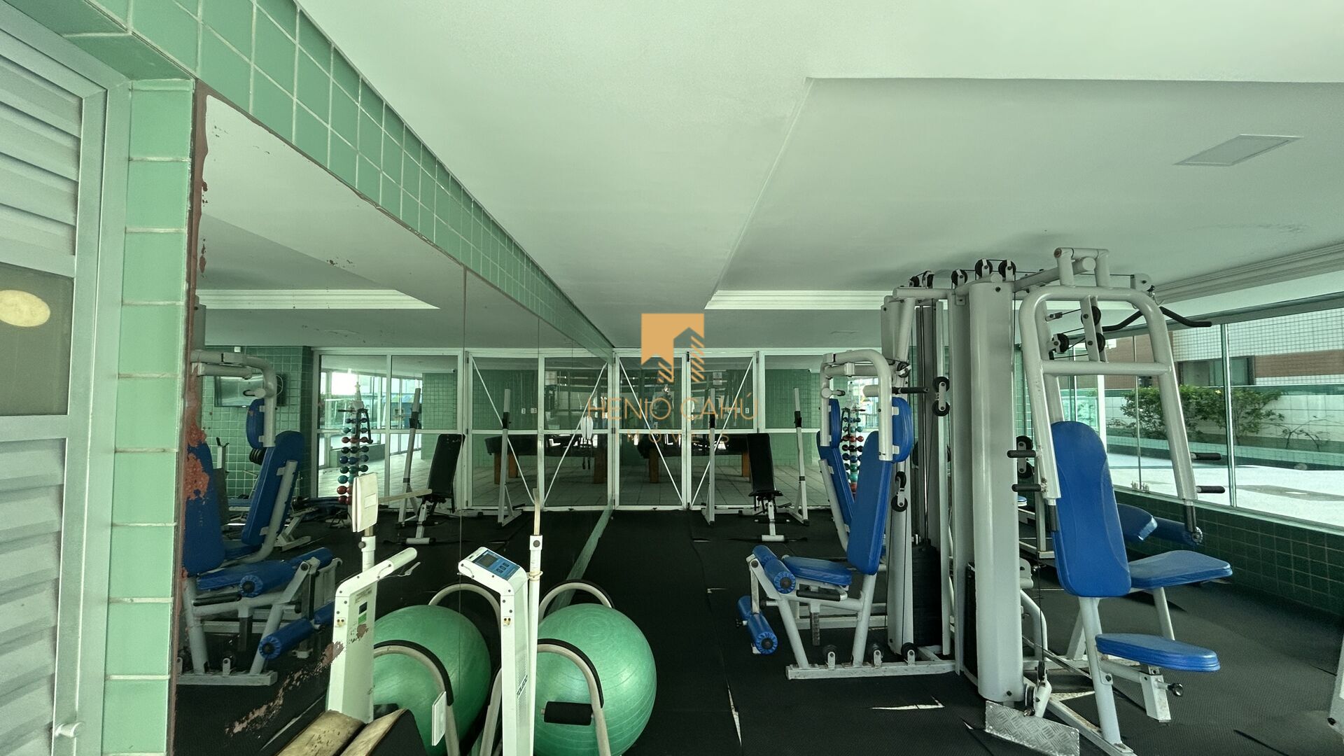 Apartamento à venda com 3 quartos, 141m² - Foto 22