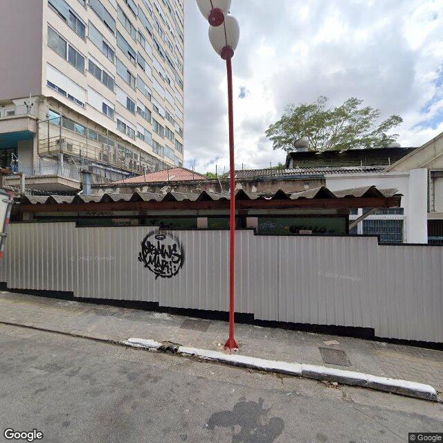 Imagem estática do "Street View" da localização