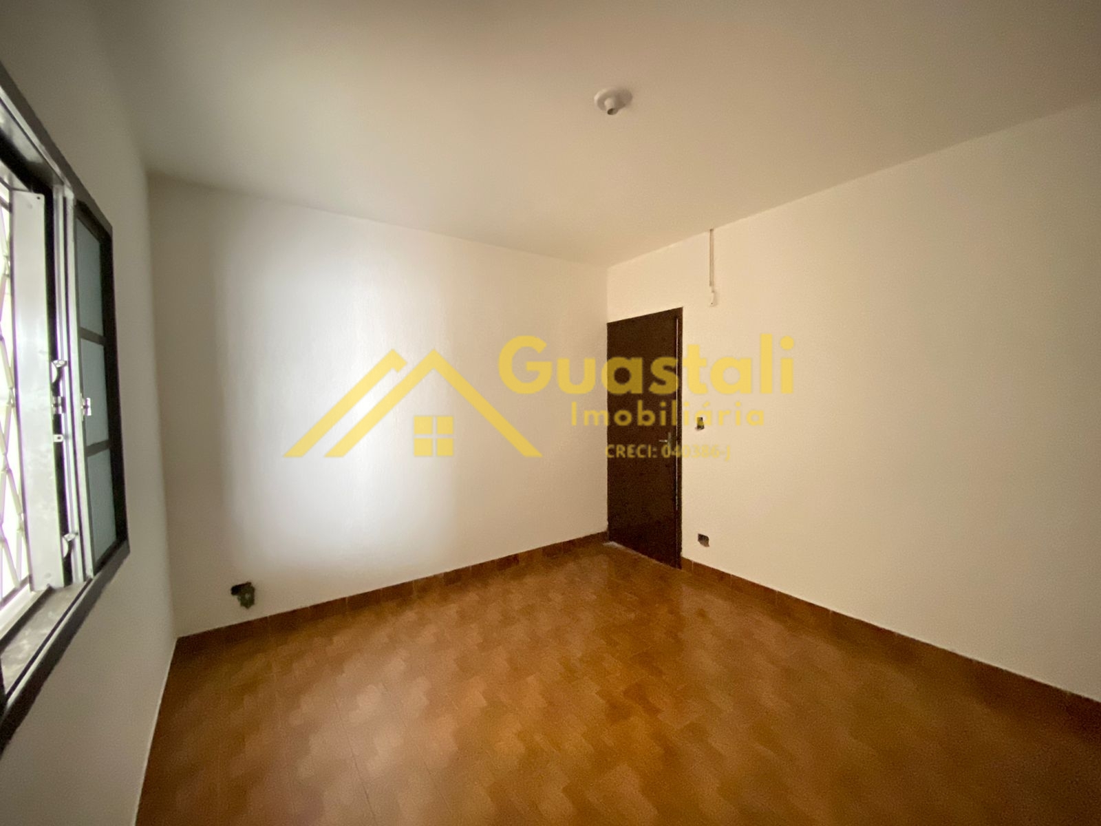 Casa à venda com 2 quartos, 85m² - Foto 4