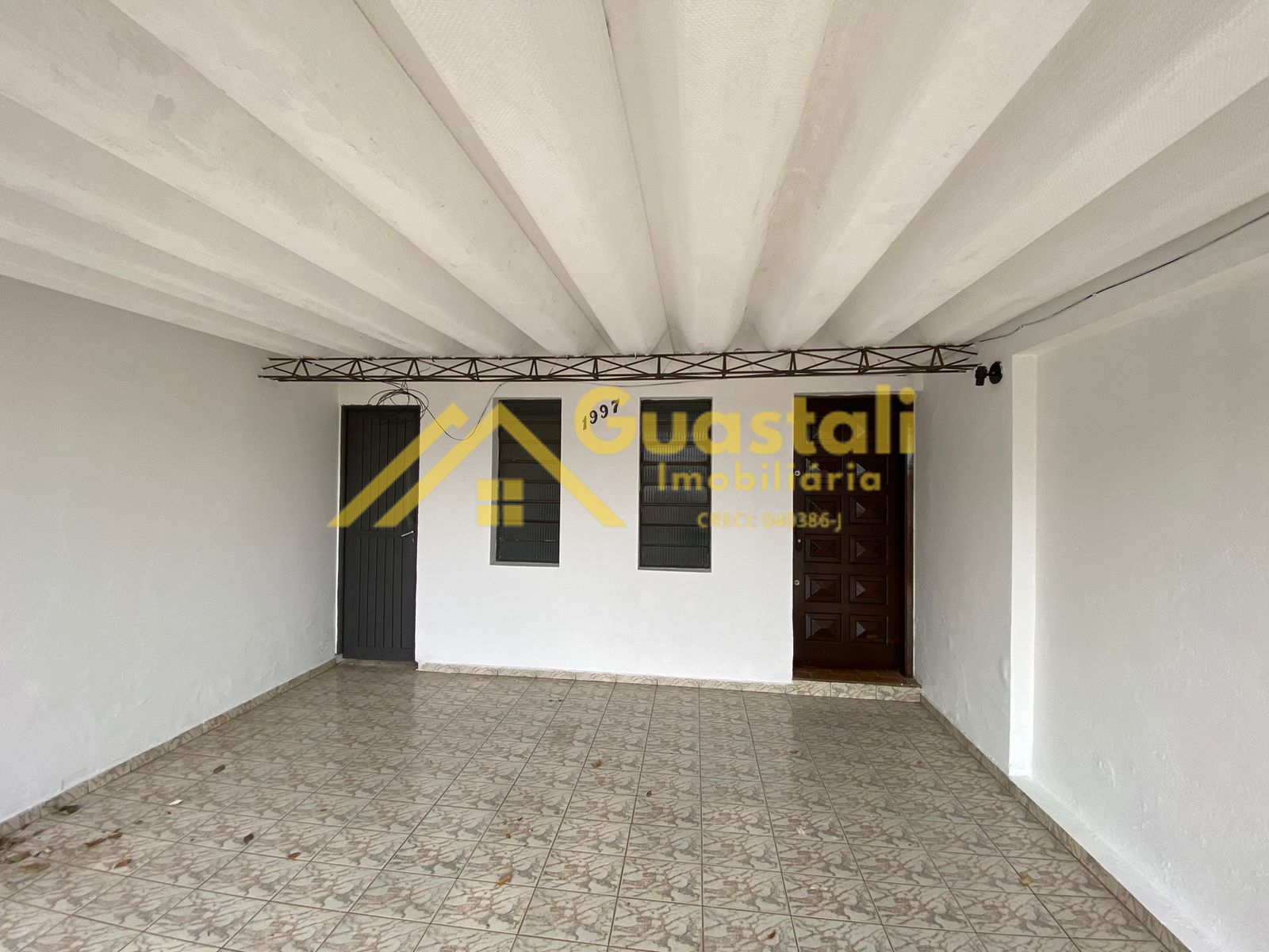 Casa à venda com 2 quartos, 85m² - Foto 1