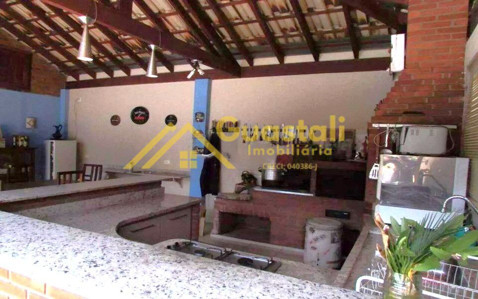 Casa para alugar com 3 quartos, 350m² - Foto 32