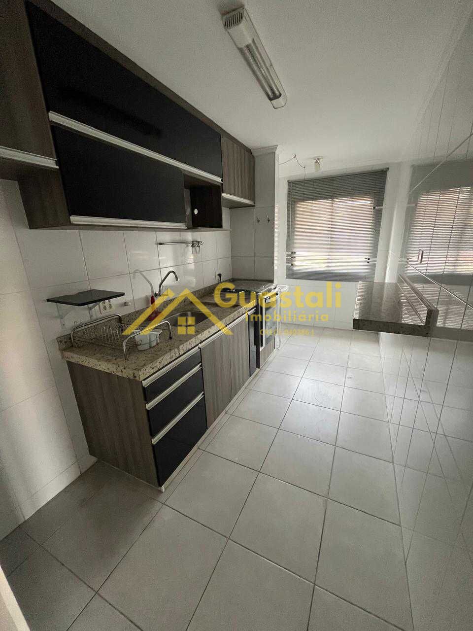 Apartamento à venda com 2 quartos, 72m² - Foto 1