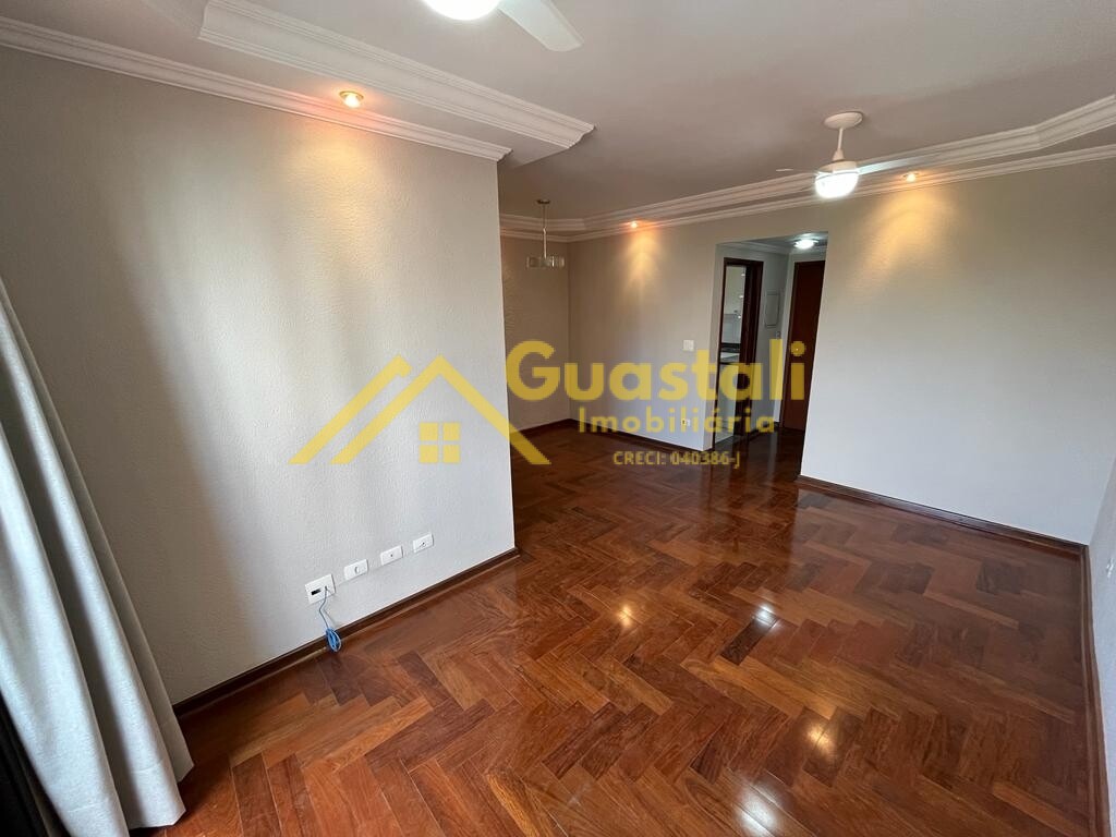 Apartamento à venda com 3 quartos, 84m² - Foto 2