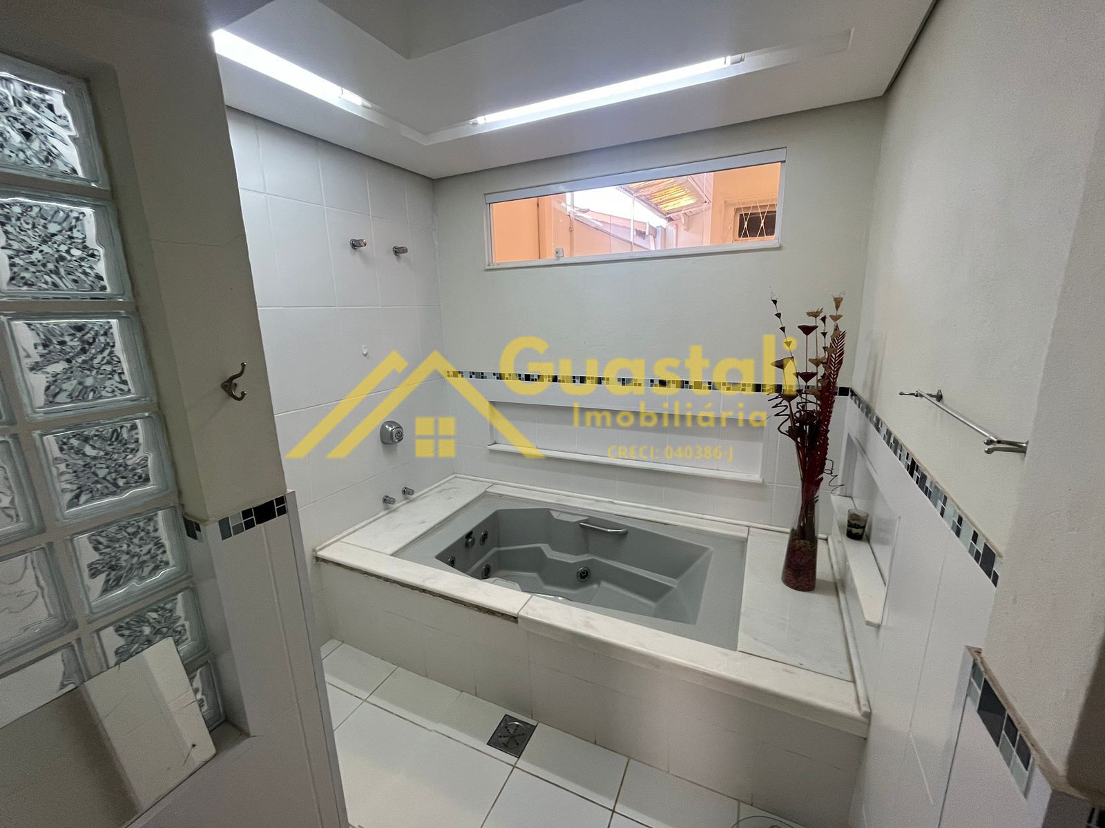 Casa à venda com 3 quartos, 280m² - Foto 18