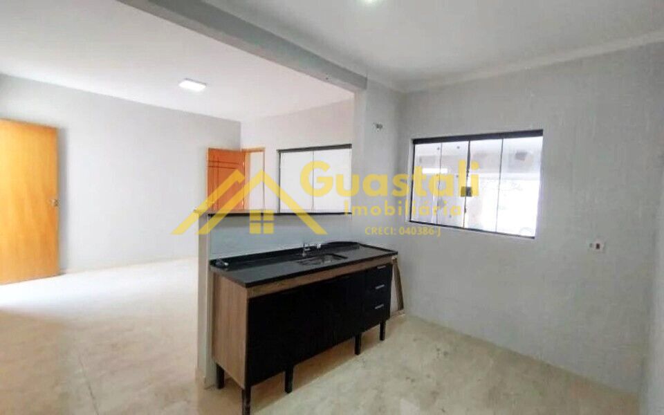 Casa à venda com 2 quartos, 102m² - Foto 1