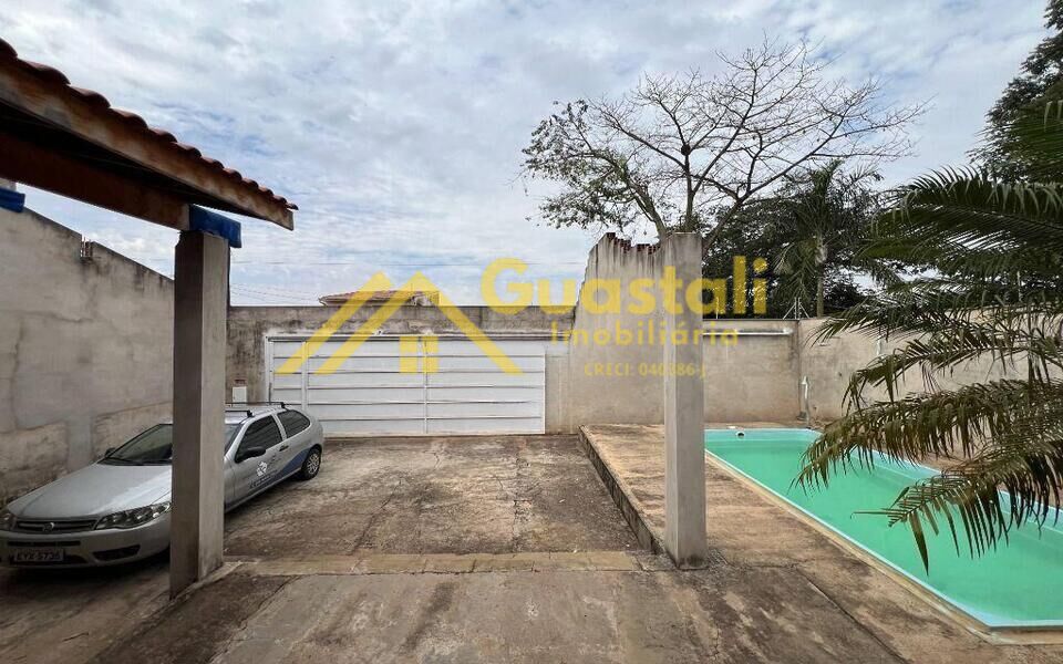 Casa à venda com 3 quartos, 200m² - Foto 4