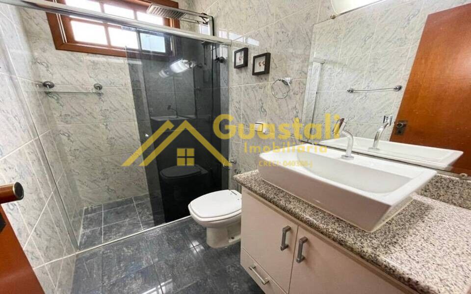 Casa para alugar com 3 quartos, 283m² - Foto 11