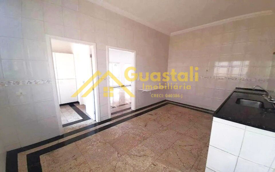 Casa para alugar com 4 quartos, 240m² - Foto 7