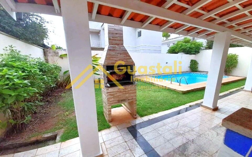 Casa para alugar com 4 quartos, 240m² - Foto 13