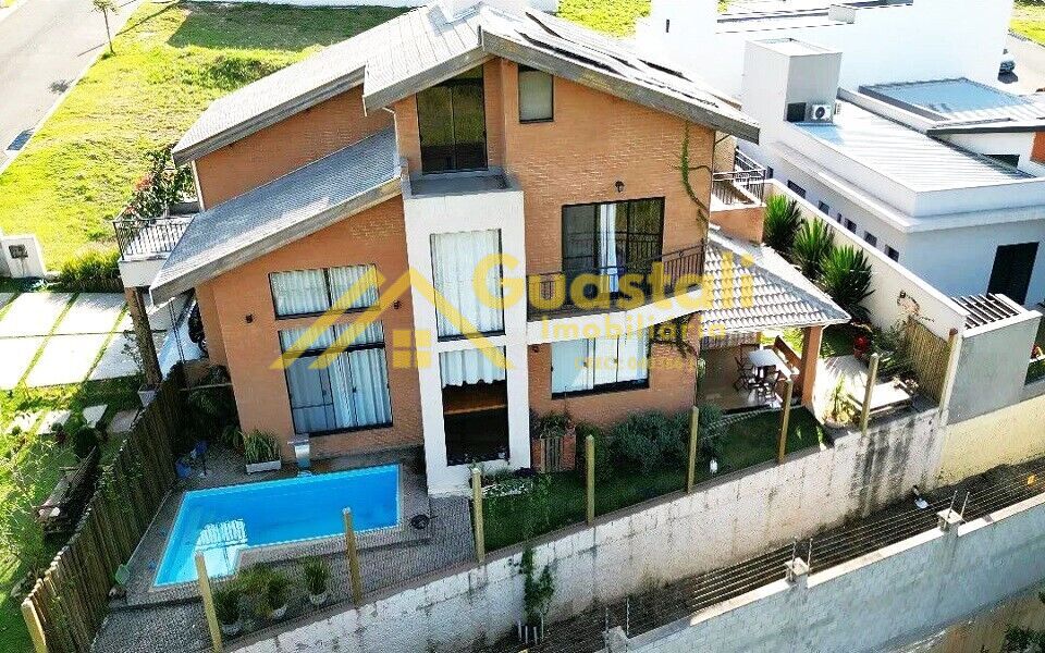 Casa de Condomínio à venda com 3 quartos, 253m² - Foto 4