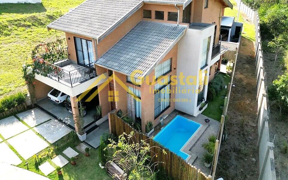 Casa de Condomínio à venda com 3 quartos, 253m² - Foto 3