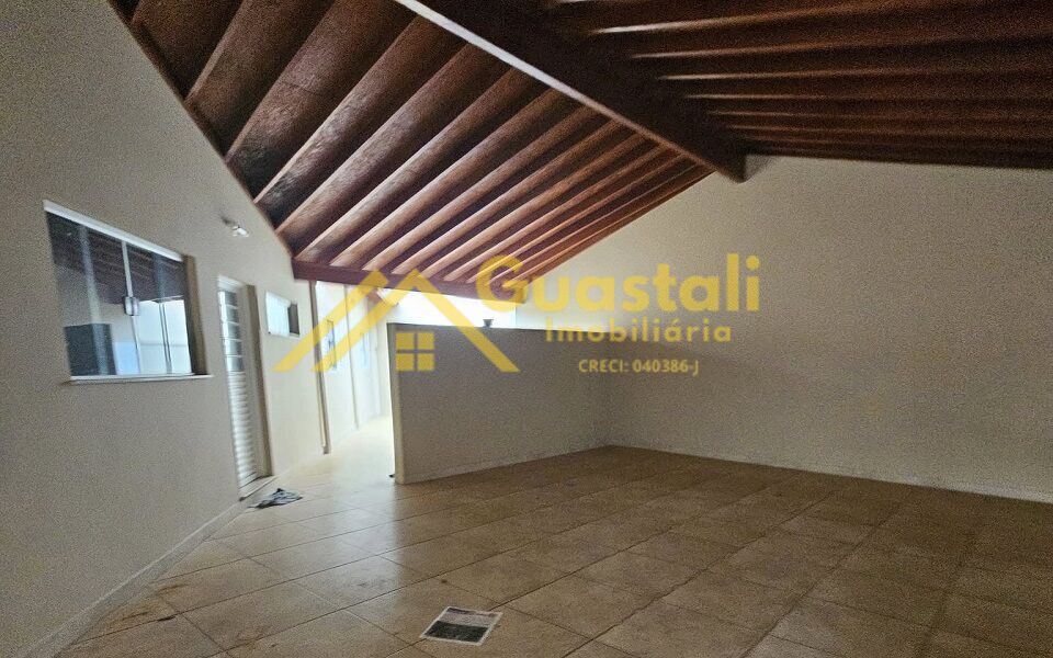 Casa à venda com 2 quartos, 109m² - Foto 4