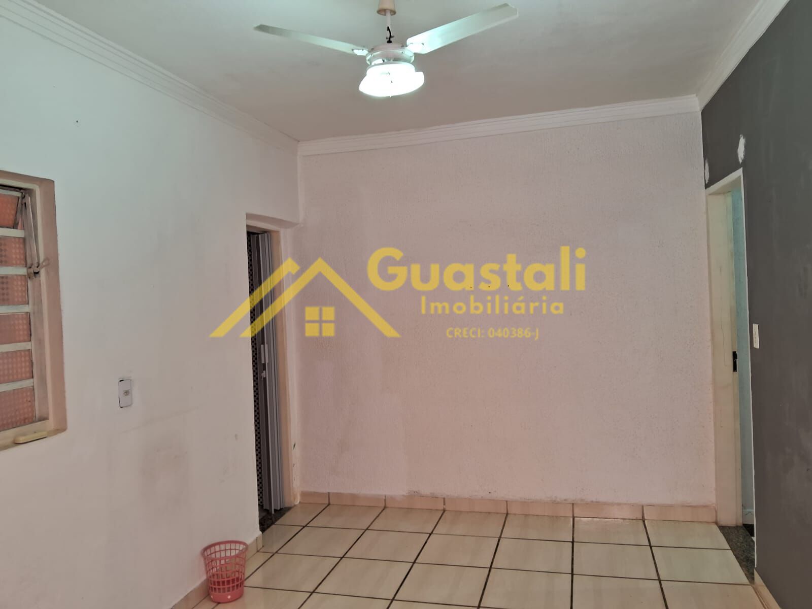 Casa à venda com 2 quartos, 180m² - Foto 12