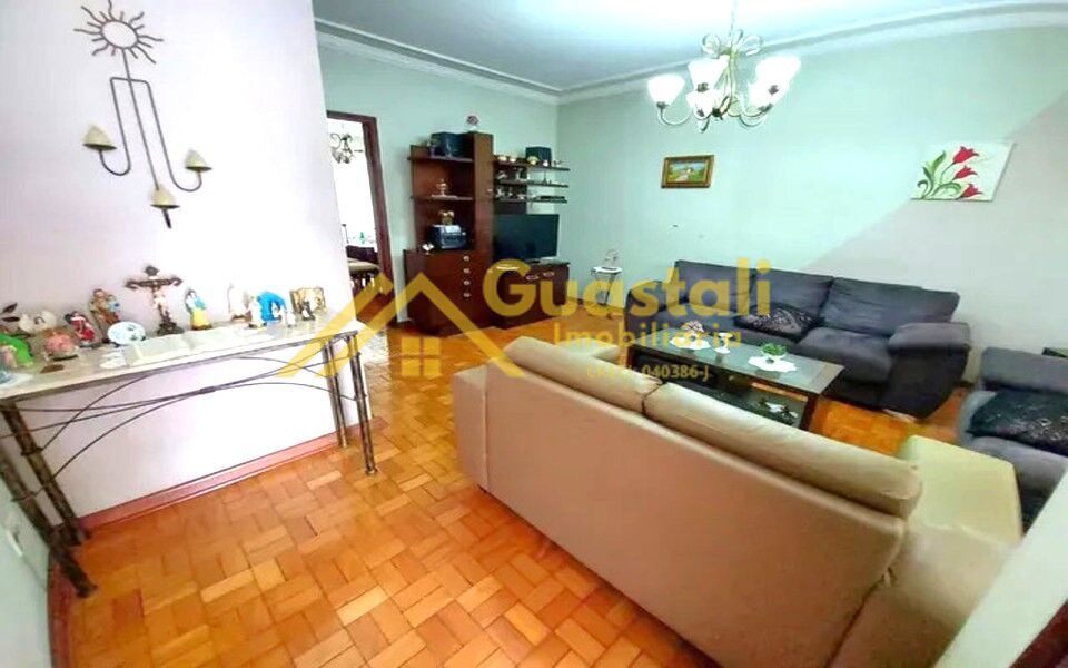 Casa à venda com 3 quartos, 141m² - Foto 1