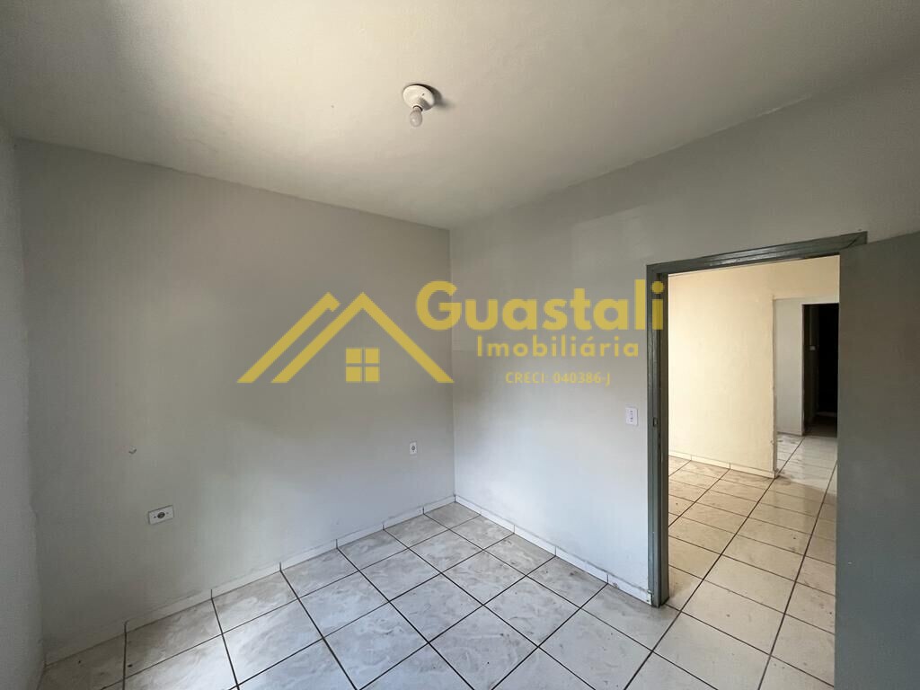 Casa à venda com 2 quartos, 70m² - Foto 5