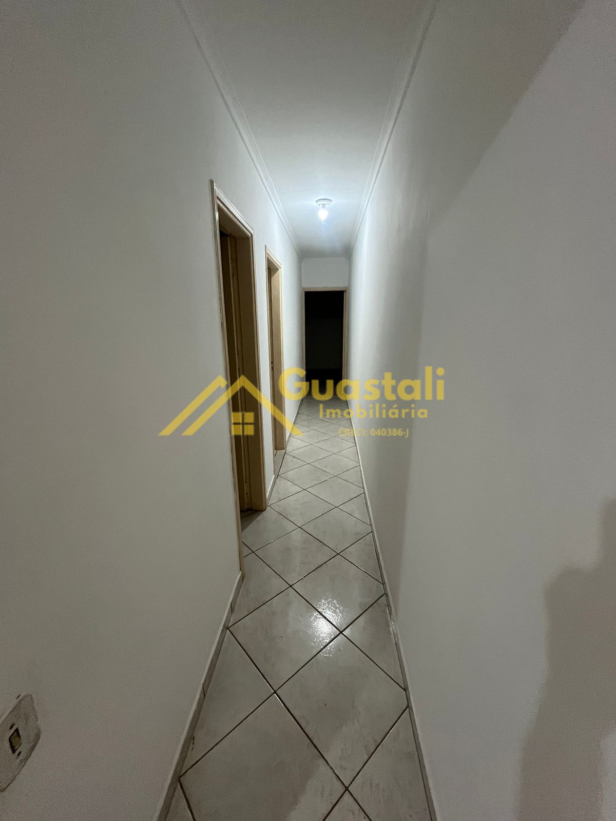 Casa à venda com 2 quartos, 93m² - Foto 11